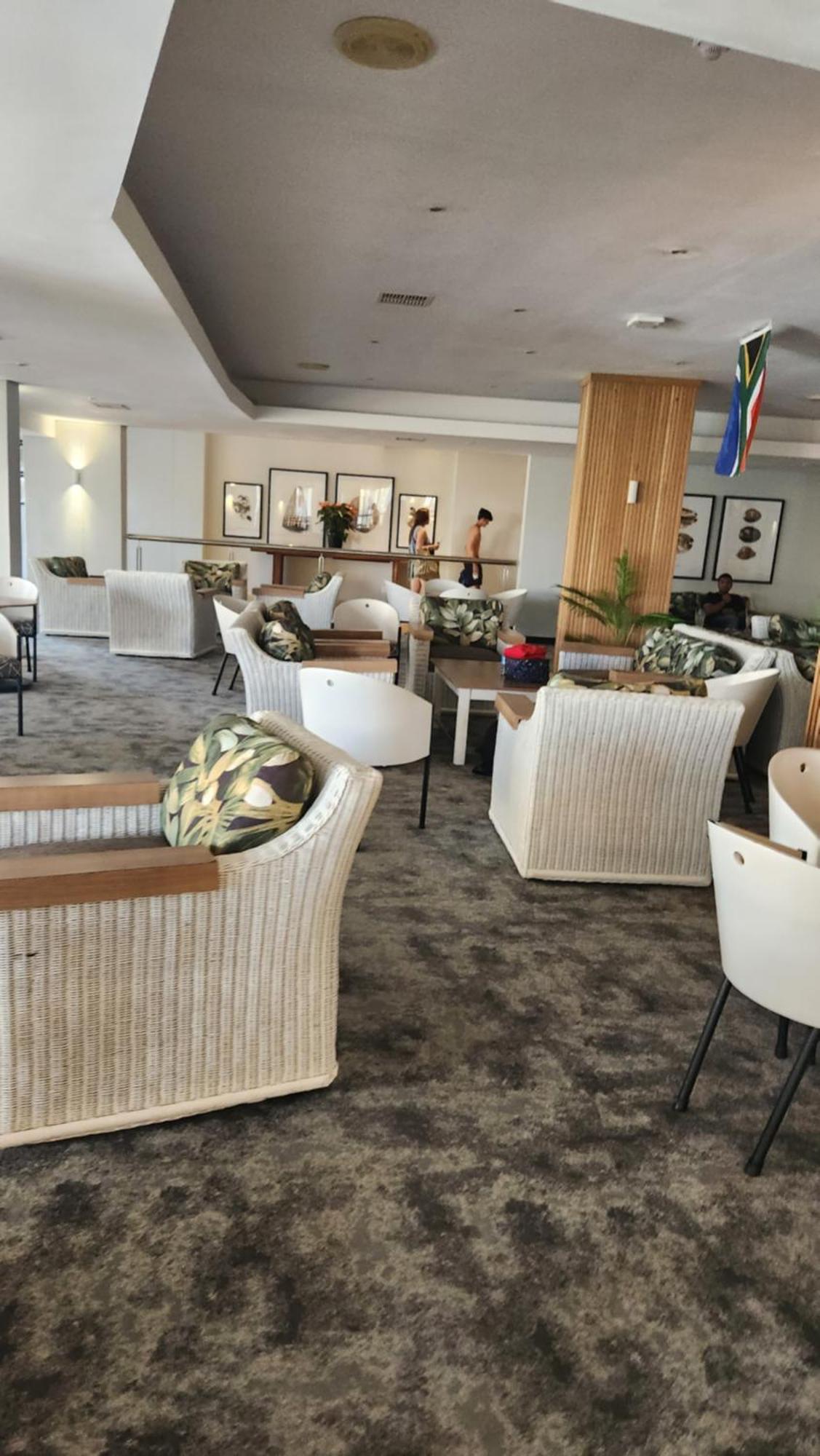 Umhlanga Breakers Resort Дурбан Экстерьер фото